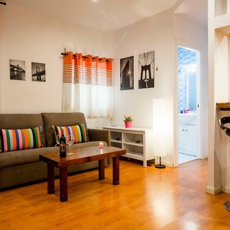 Colegiata Apartment Madrid Ngoại thất bức ảnh
