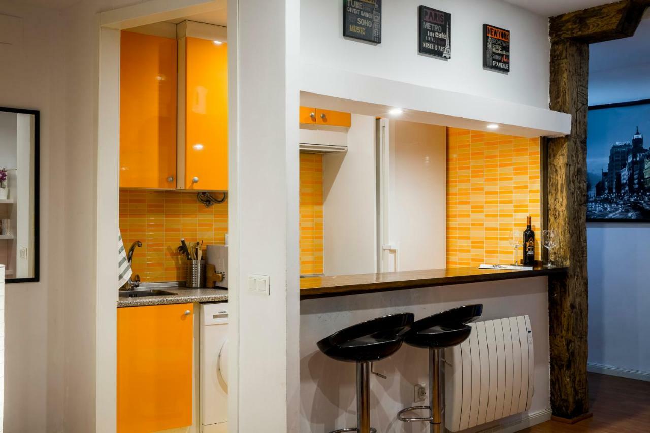 Colegiata Apartment Madrid Ngoại thất bức ảnh